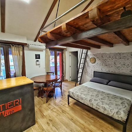 Regis B&B Camere Centro Storico Кивасо Екстериор снимка