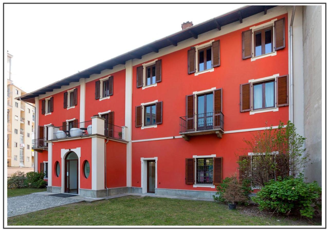 Regis B&B Camere Centro Storico Кивасо Екстериор снимка