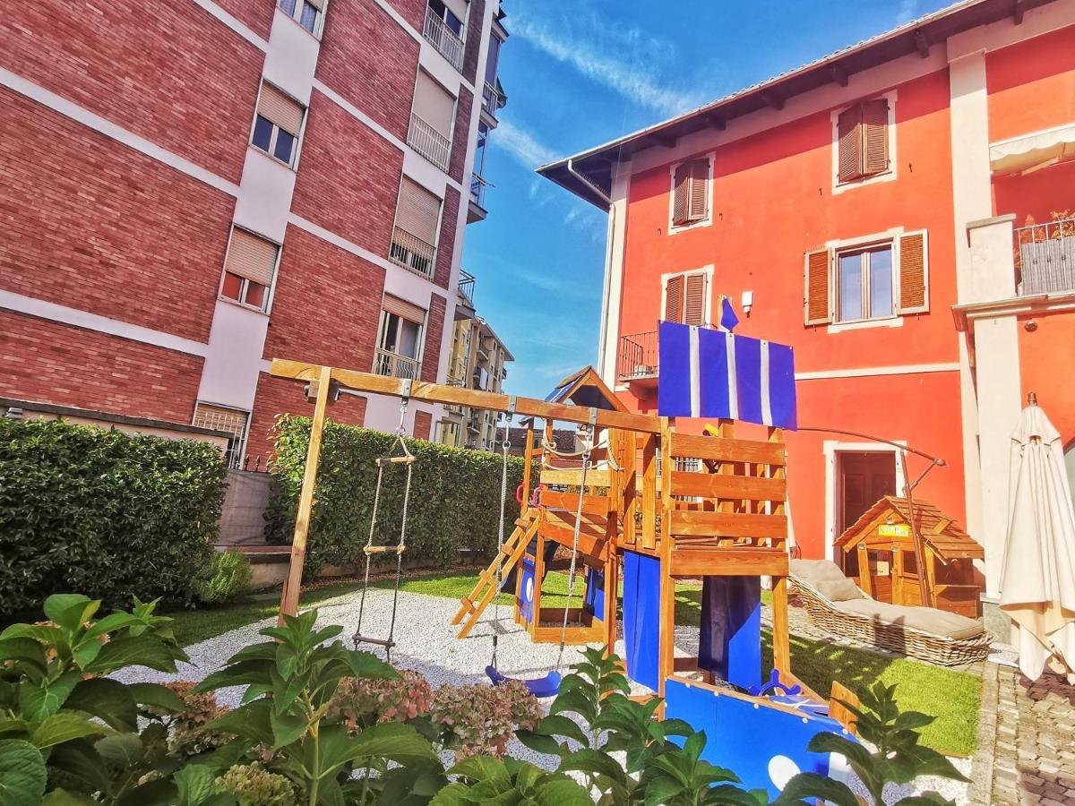 Regis B&B Camere Centro Storico Кивасо Екстериор снимка