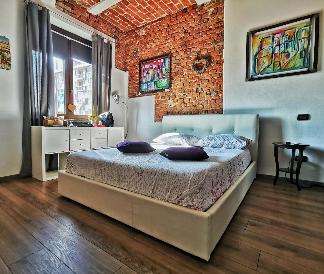 Regis B&B Camere Centro Storico Кивасо Екстериор снимка